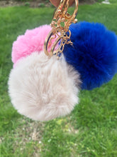 Load image into Gallery viewer, Puff Ball Keychain